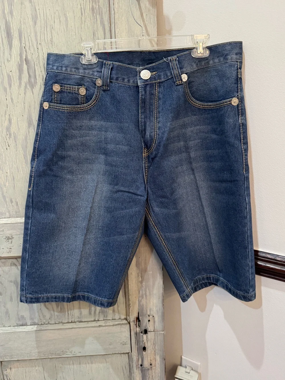 True Religion Geno Cut Off shorts size 38 medium wash
